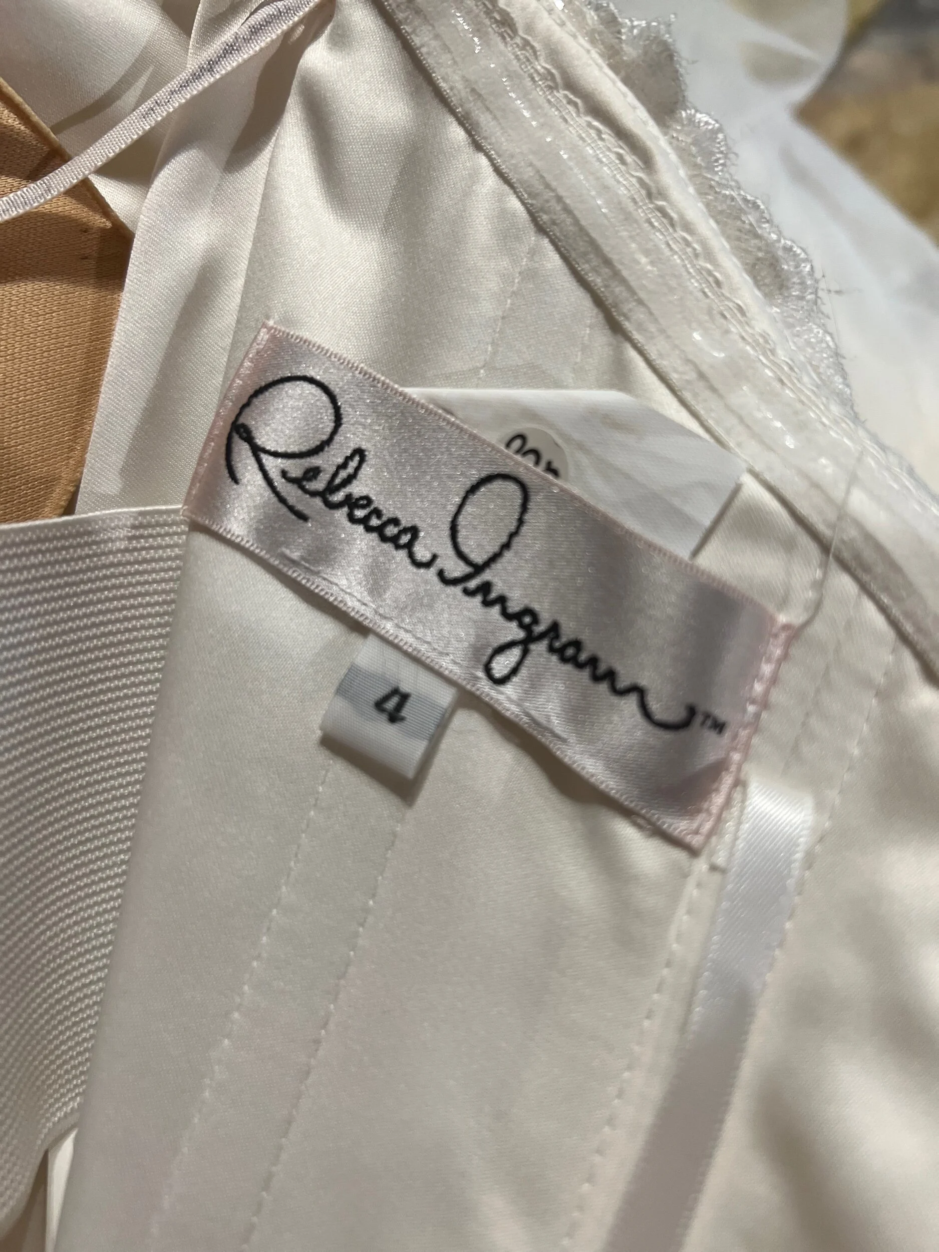 D3189559-C1D5-4271-9EAF-4FEE60A759DE