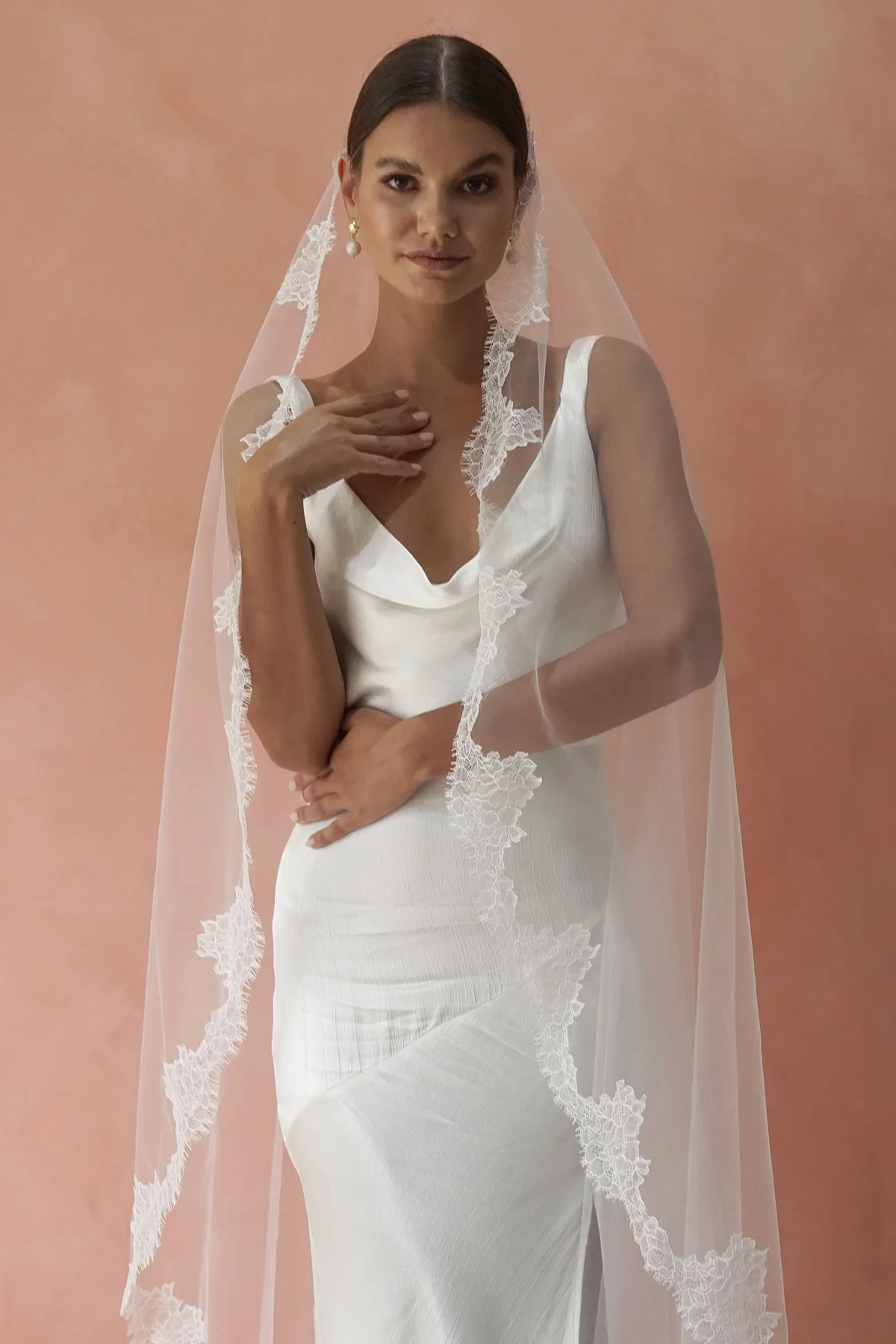 Celine-I-lace-wedding-veil-madame-tulle-australia-03.webp