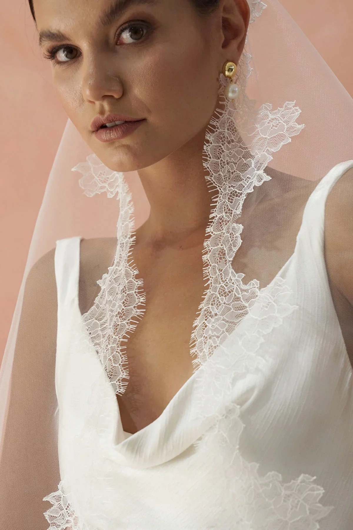 Celine-I-lace-wedding-veil-madame-tulle-australia-05.webp