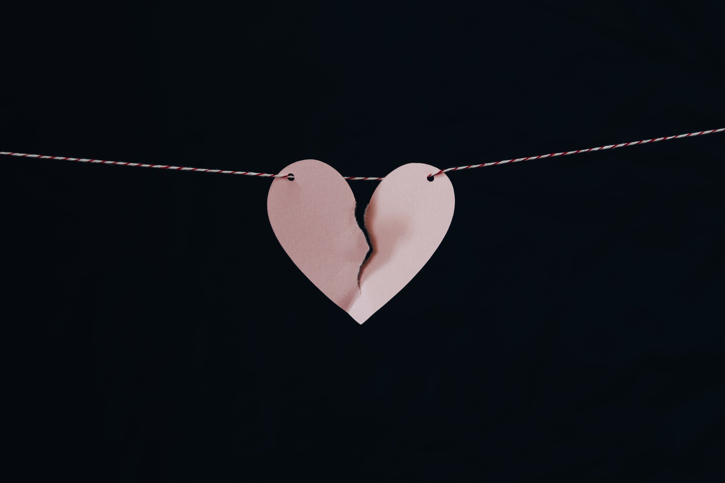 How Hypnosis Can Help to Heal a Broken Heart