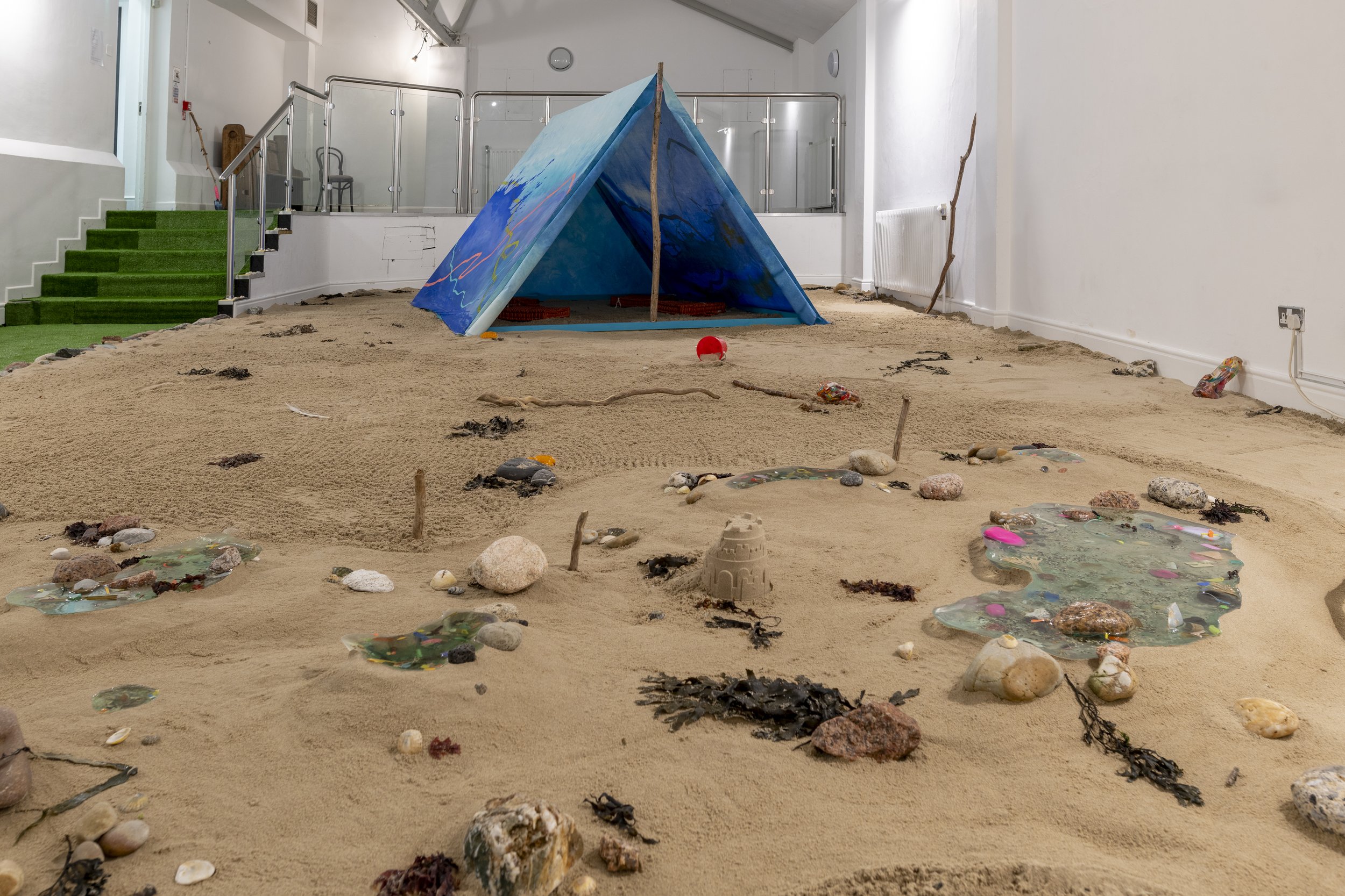  Tent - acrylic, oil and pastel painting on canvas 270w x 200h x 235d cm  Rock pools - resin, beach plastic, seaweed, rocks, sand. 