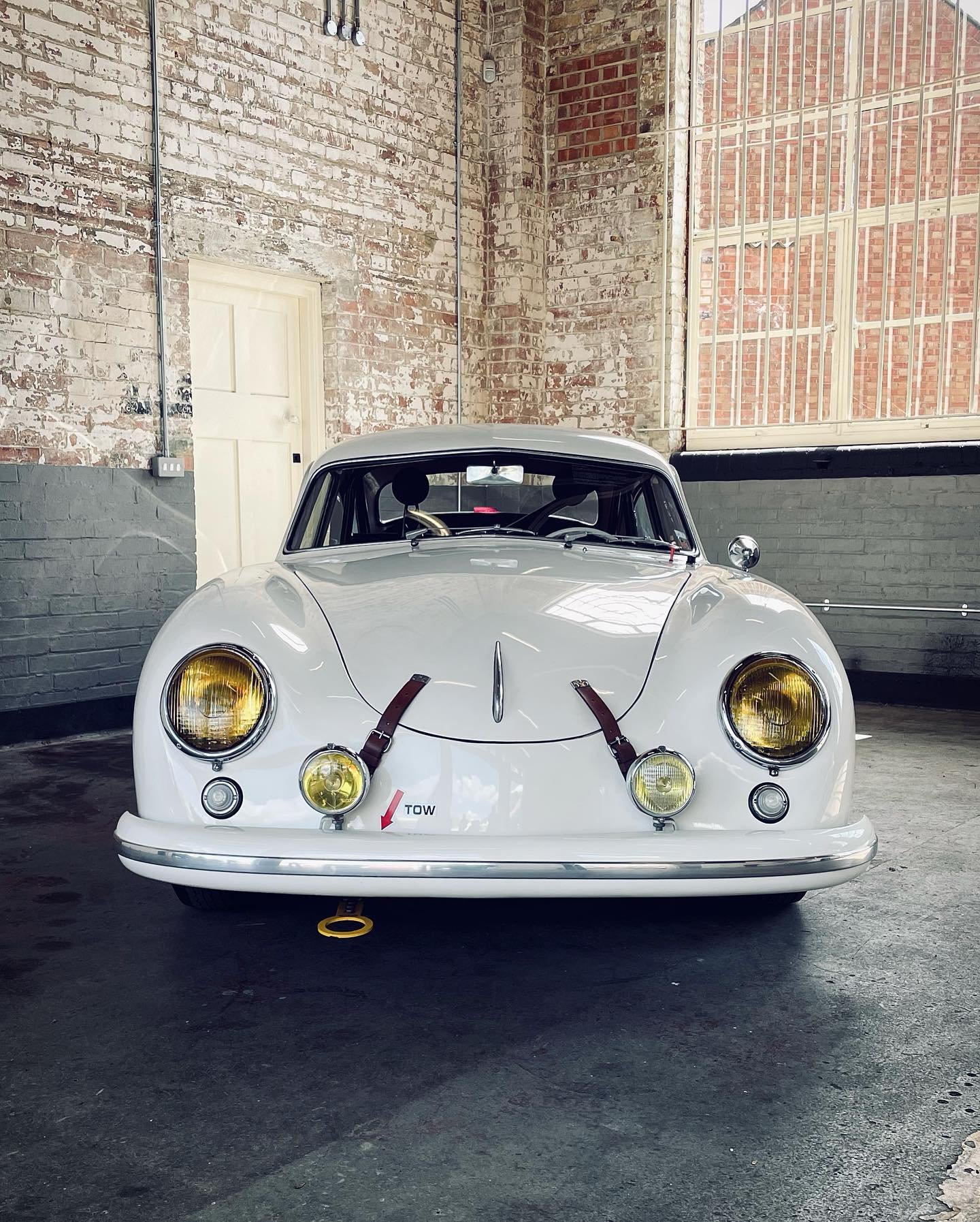 Couple of favourites from yesterday&rsquo;s amazing Scramble at Bicester Heritage.

#wearescramblers #bicesterheritage
#porsche356 
#ferraricalifornia
@sportspurpose
@classicperformanceengineering