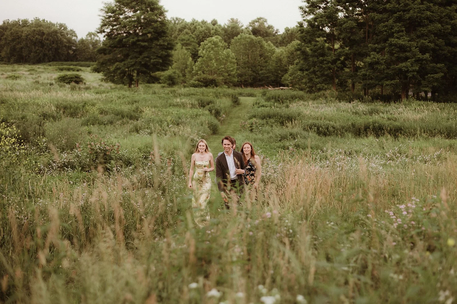Wood_Fired_NY_Wedding)guests_meadow.jpg