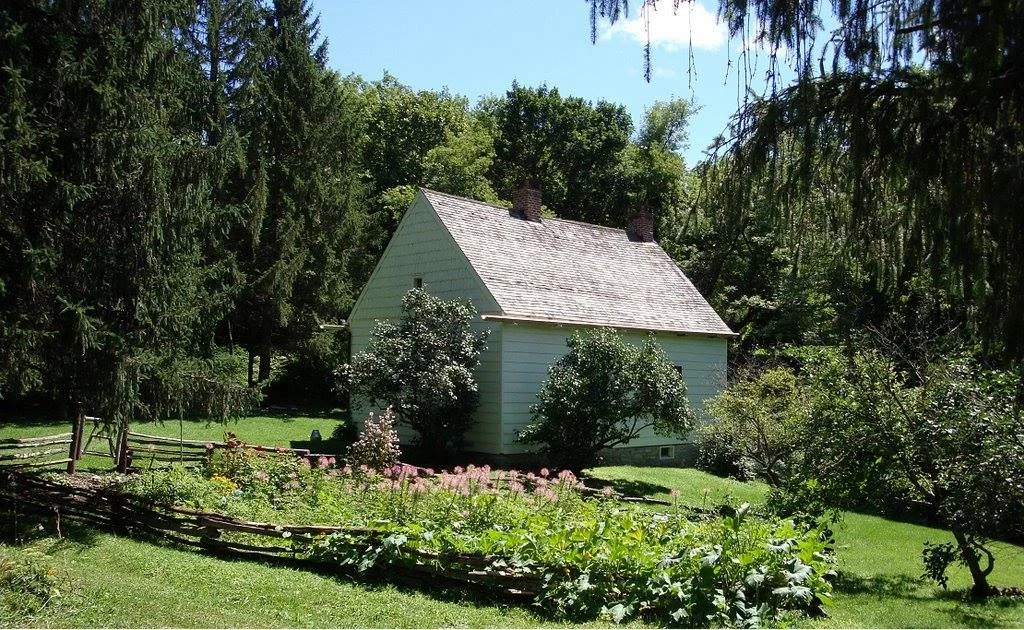 1743 Palatine House Museum: Restored in 1971, the Palatine house is a medieval, German style construction built by the Colonists for their minister.