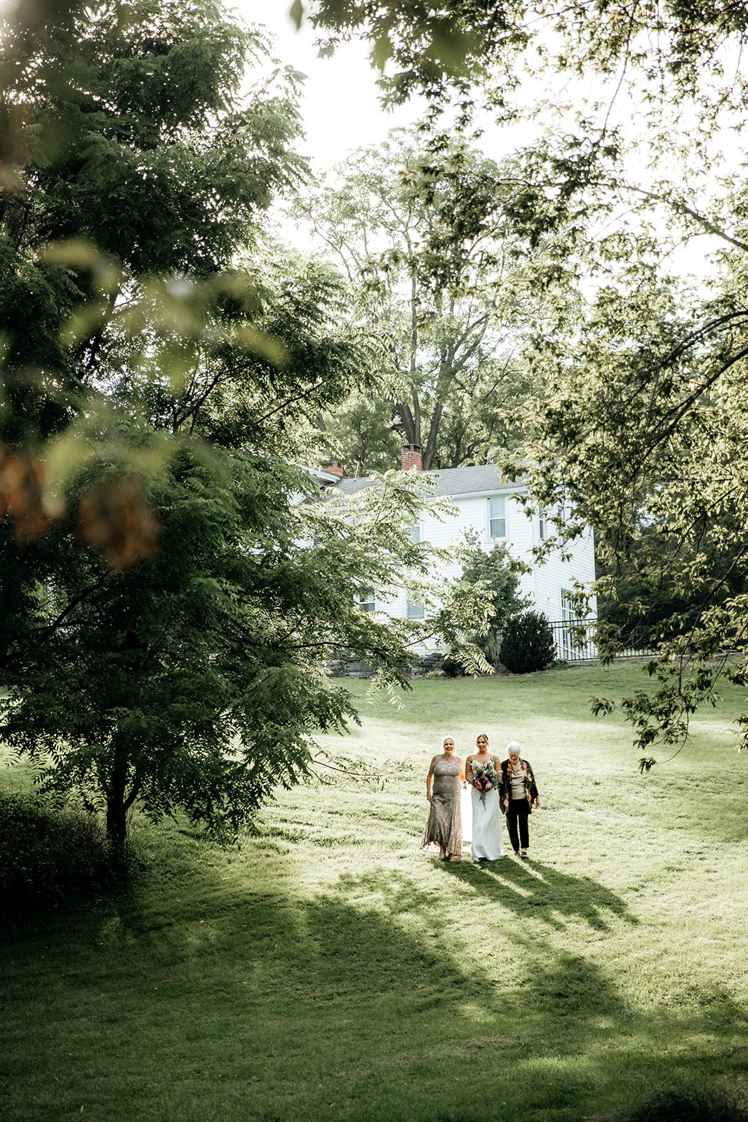 Romantic_Upstate_NY_Wedding_50_bride_mom.jpg