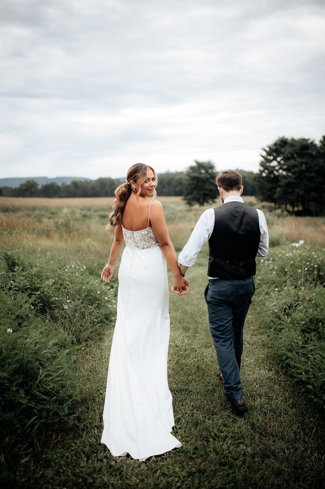 Romantic_Upstate_NY_Wedding_103_portrait.jpg