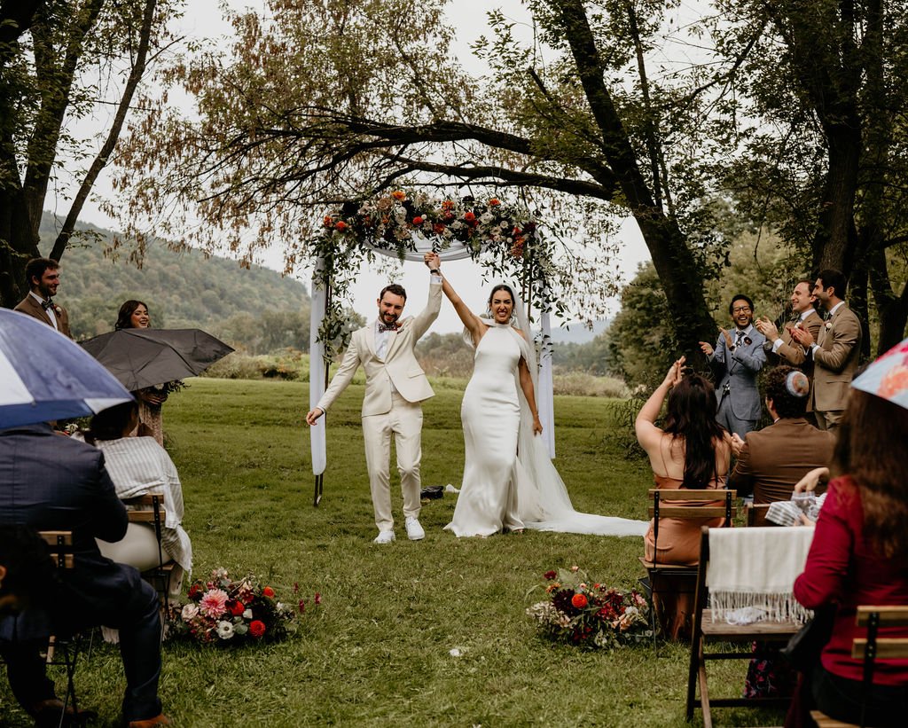 Chill_Wedding_Upstate_NY_60_ceremony_rainy.jpg