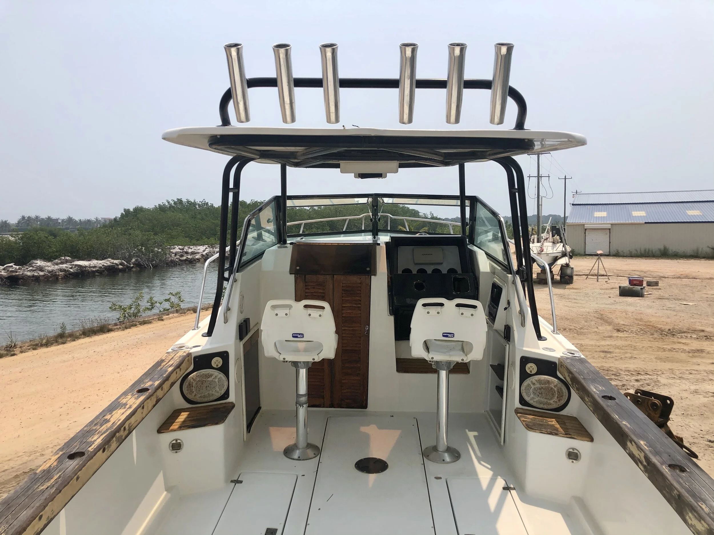 3000 Pursuit Express (Hull Only) — Belize Boat Sales