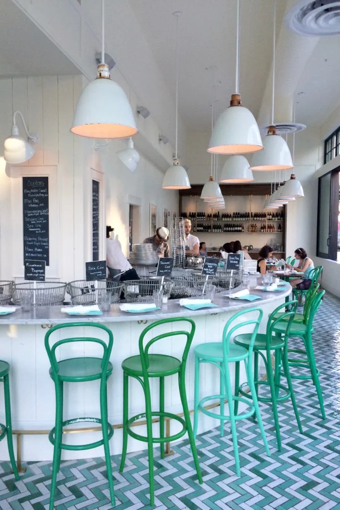 Bar-Melusine-683x1024.jpg