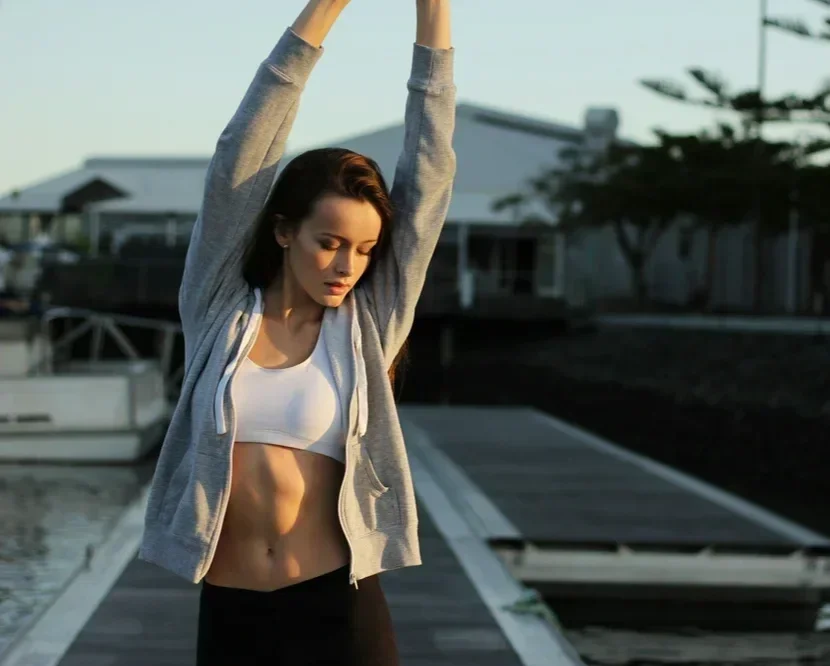 Client success image encouraging visitors to book a free gut health call for reflux support.