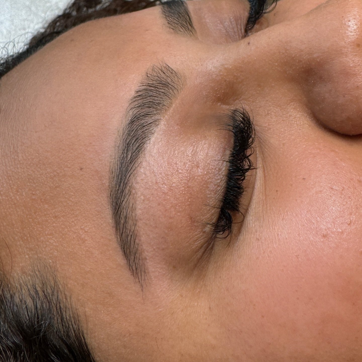 We don&rsquo;t just clean up, we shape✨  #browwax #browtint #browshaping