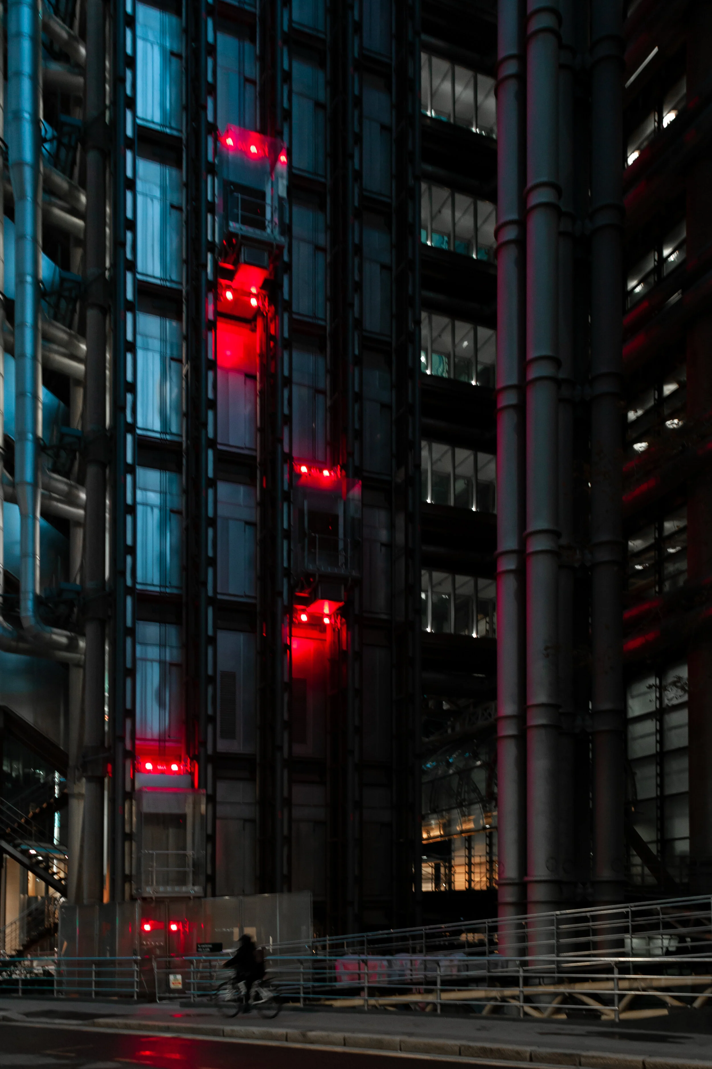 CITY_005_Lloyds.jpg