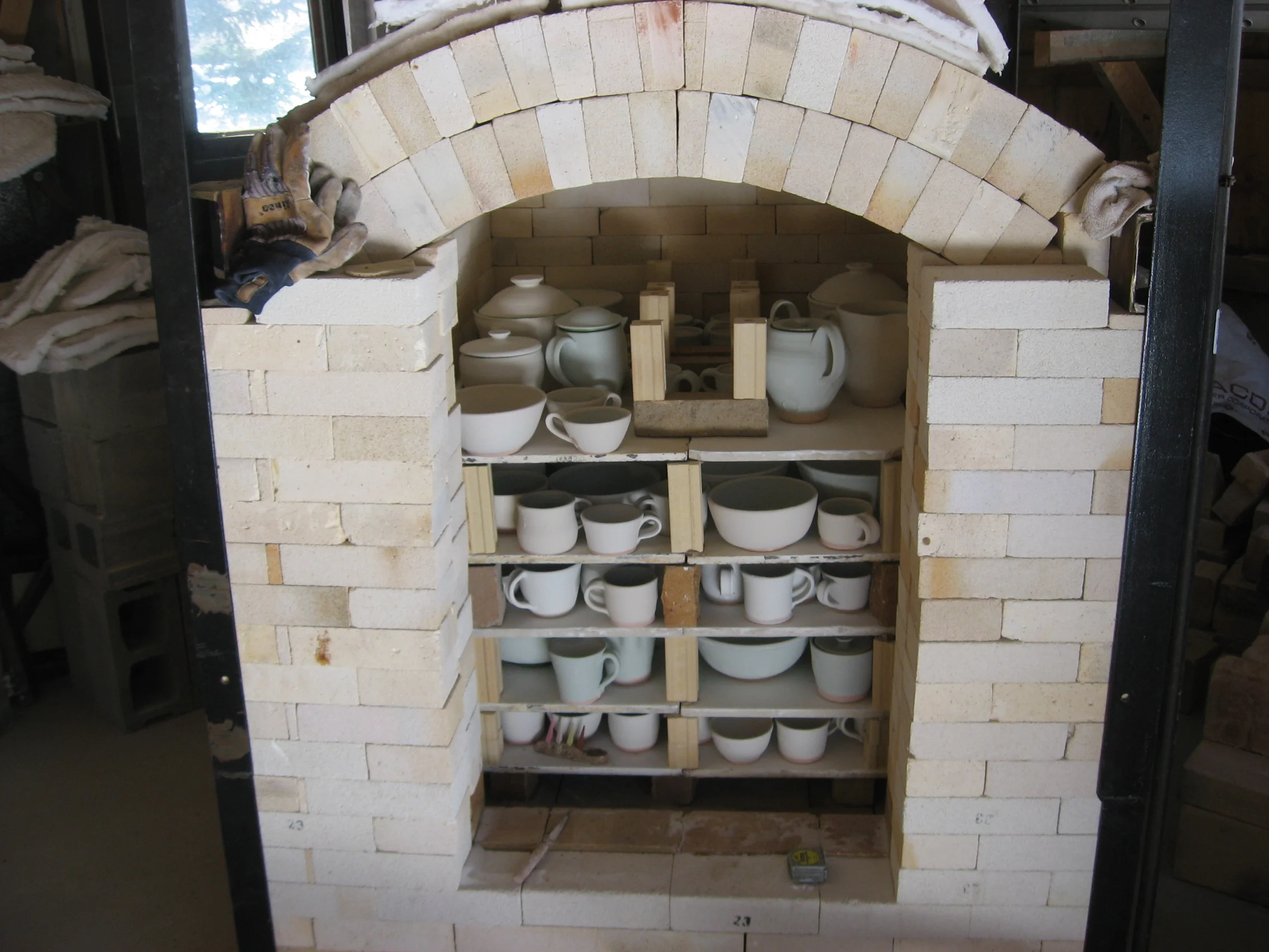 The New Kiln, First Glaze Firing and Meeting Deadlines 