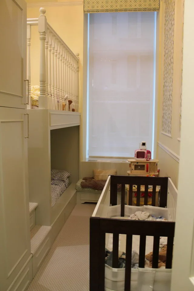 121 W 19 06 kid bedroom 03.JPG