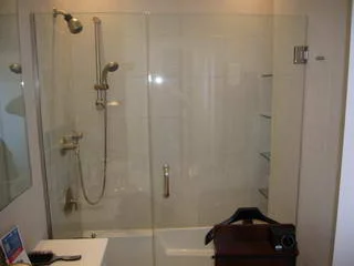 Bath07.JPG