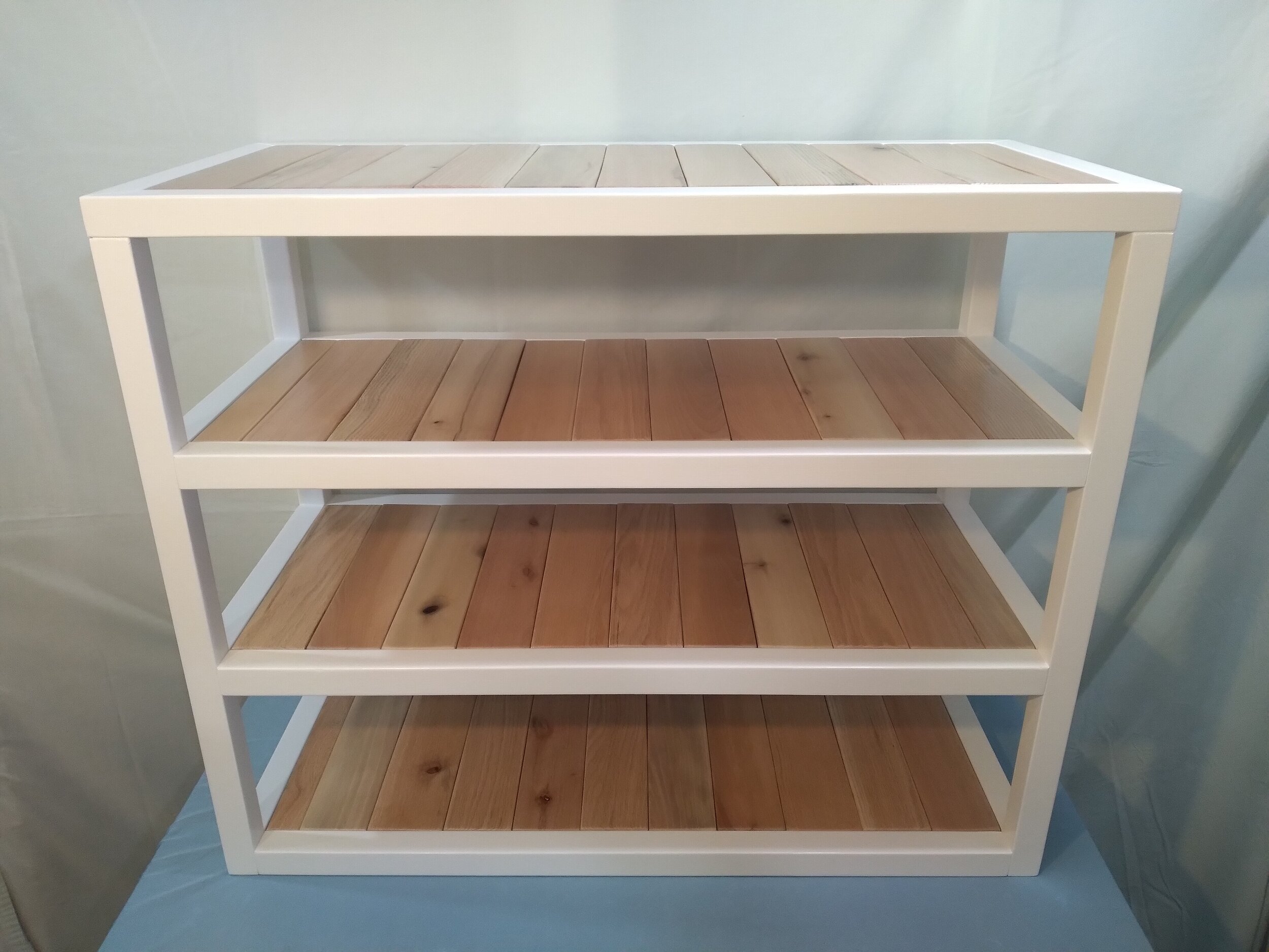 Home Office Pallet-Wood Shelves 
