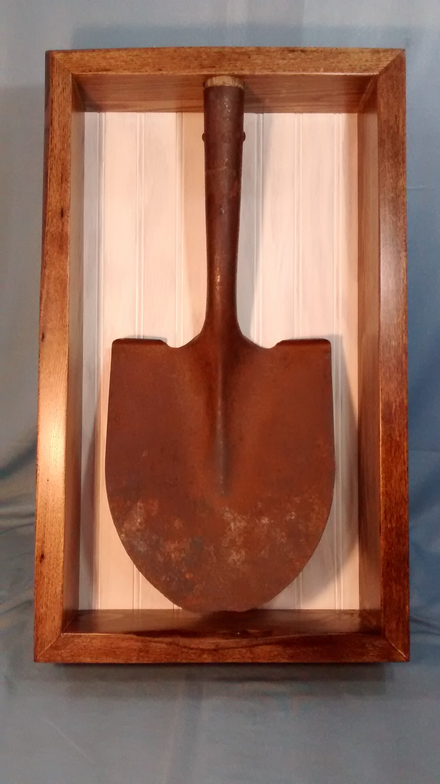 Round Shovel Head in Reclaimed Wood Frame