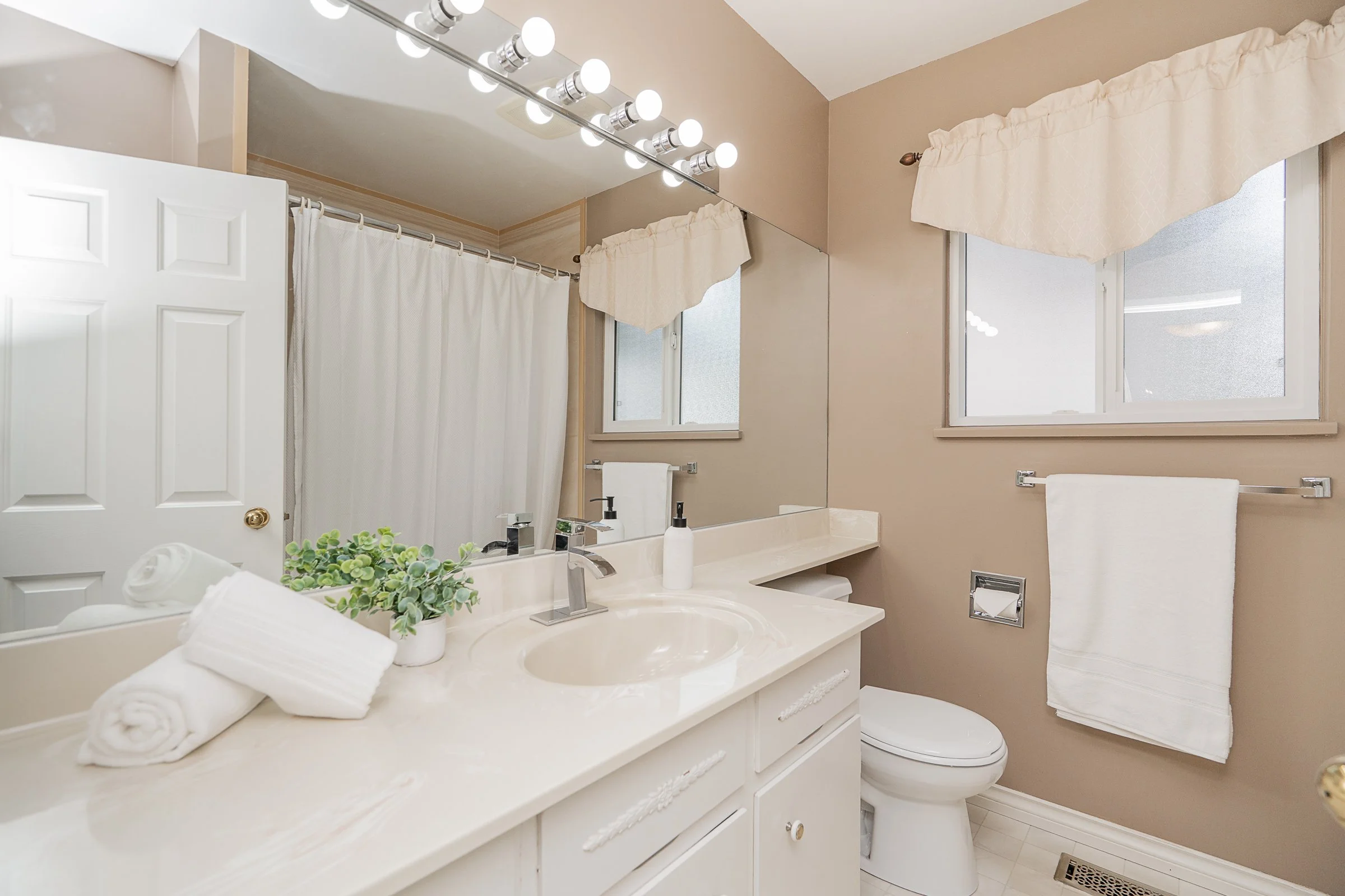 259-College-Park-Way-Port-Moody-Carolyn-Pogue-Best-Port-Moody-Realtor-19.jpg