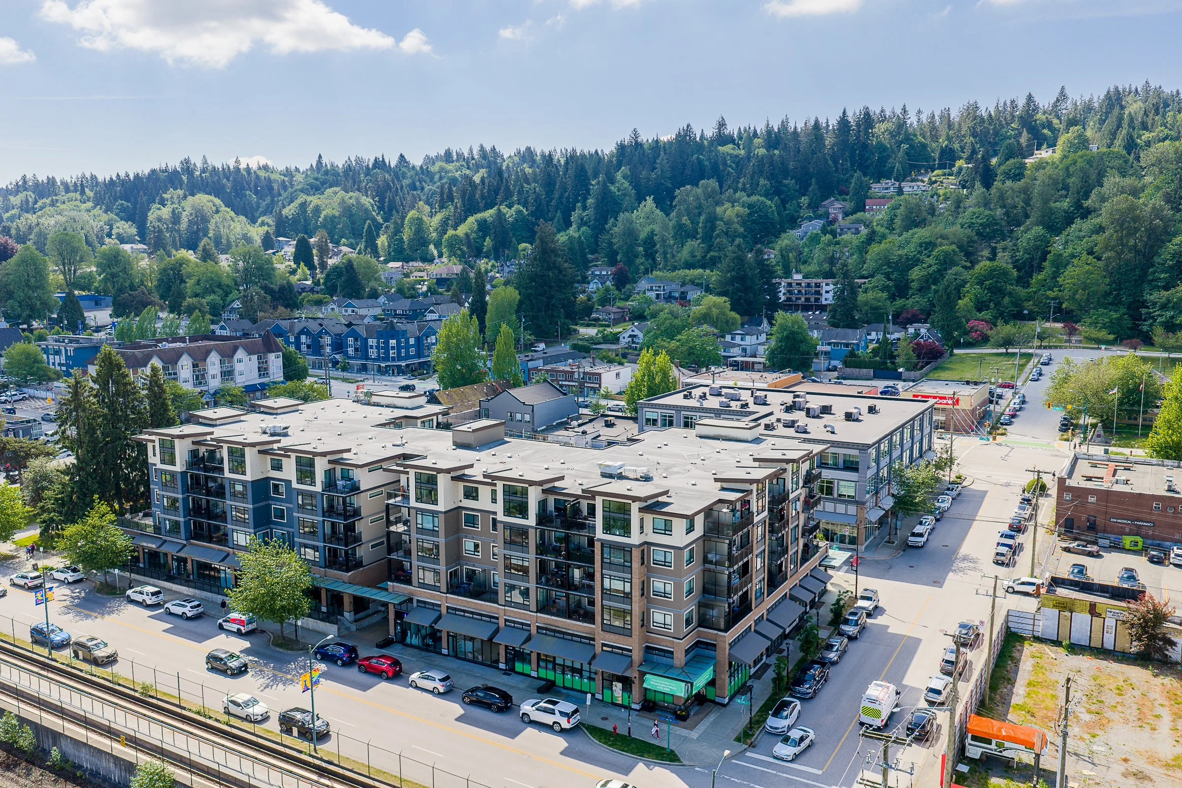 414-2525-Clarke-Street-Port-Moody-The-Strand-Carolyn-Pogue-Best-Port-Moody-Realtor-34.jpg