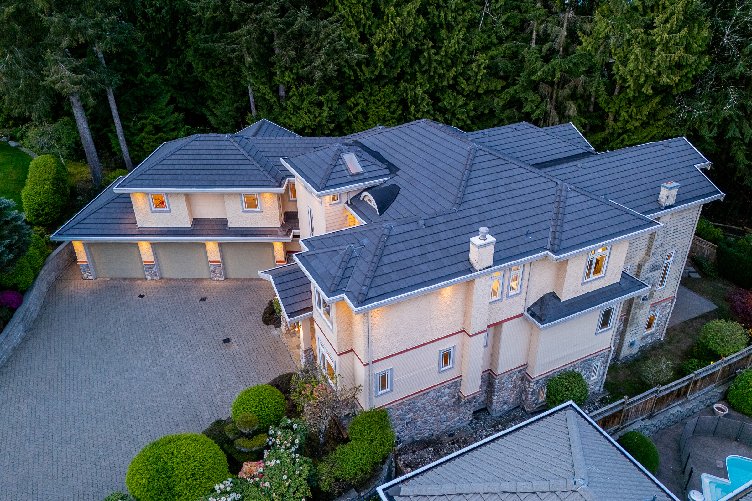 1535-Rockcress-Place-Westwood-Plateau-Coquitlam-Carolyn-Pogue-Best-Coquitlam-Realtor-38.png