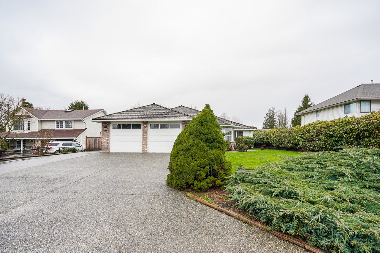 11917-248-Street-Sold-By-Carolyn-Pogue-Best-Rated-Port-Moody-Realtor-1.jpg