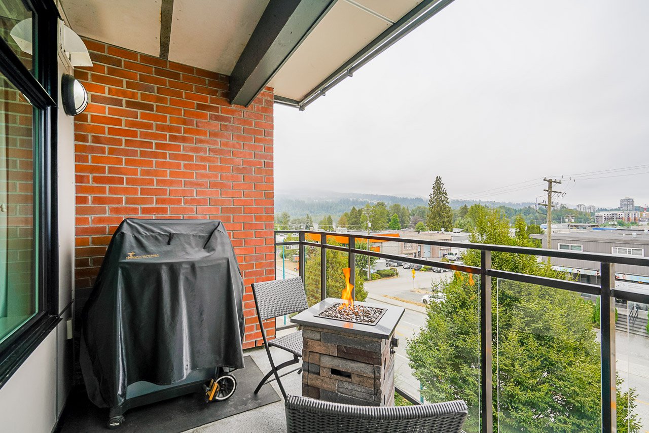 402-95-Moody-Street-Port-Moody-Listed-by-Carolyn-Pogue-Top-Port-Moody-Real-Estate-Agent-31.jpg