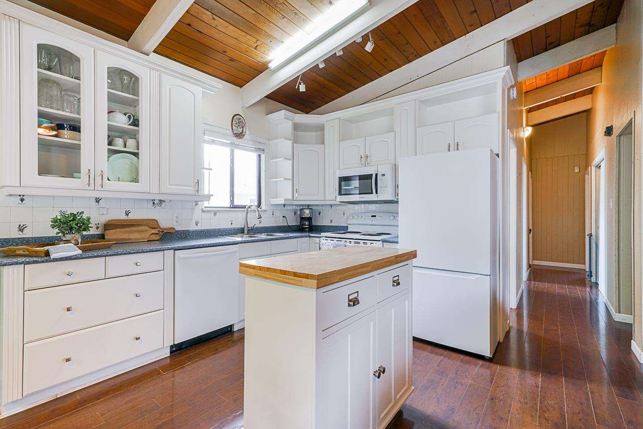 Port-Moody-Real-Estate-Agent-Carolyn-Pogue-Sold-7725-Grand-Street-Mission-7.jpeg