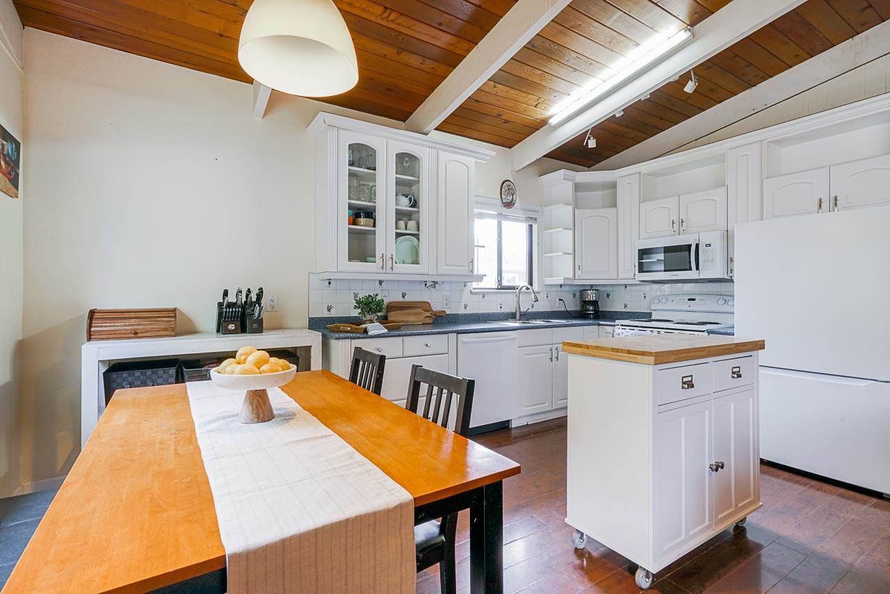 Port-Moody-Real-Estate-Agent-Carolyn-Pogue-Sold-7725-Grand-Street-Mission-11.jpeg
