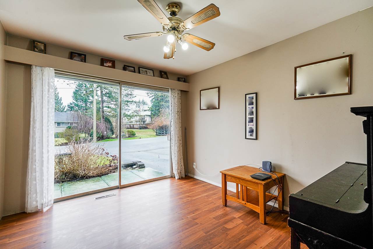 Best-Port-Moody-Real-Estate-Agent-Carolyn-Pogue-12295-Hillside-Street-Maple-Ridge-14.jpeg