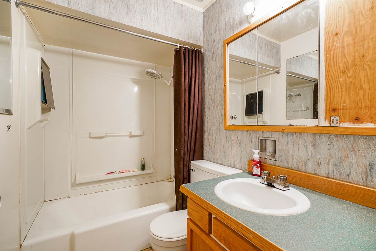 Best-Port-Moody-Real-Estate-Agent-Carolyn-Pogue-12295-Hillside-Street-Maple-Ridge-26.jpeg