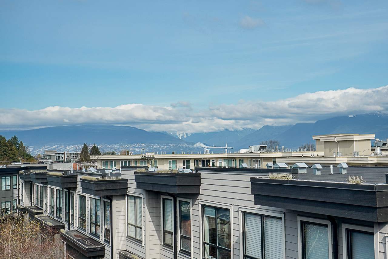Best-Port-Moody-Realtor-Carolyn-Pogue-125-1863-Stainsbury-Avenue-Vancouver-28.jpeg