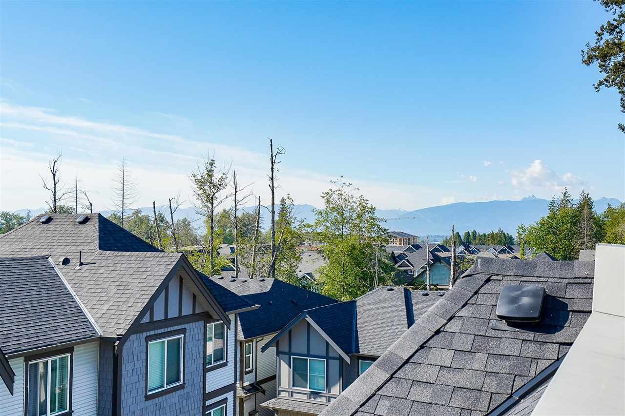 Port-Moody-Real-Estate-Agent-Carolyn-Pogue-Sold-44-8217-204B-Street-Langley-34.jpeg