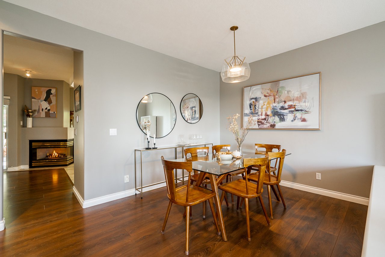 2-2979-Panorama-Drive-Coquitlam-Carolyn-Pogue-Coquitlam-Realtor-9.jpg