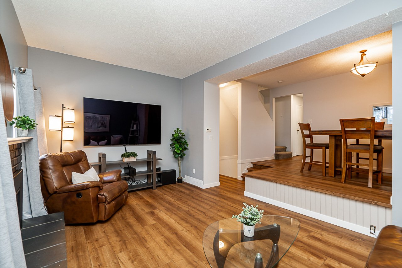 2-2960-Mariner-Way-Coquitlam-Carolyn-Pogue-Top-Coquitlam-Realtor-6.jpg