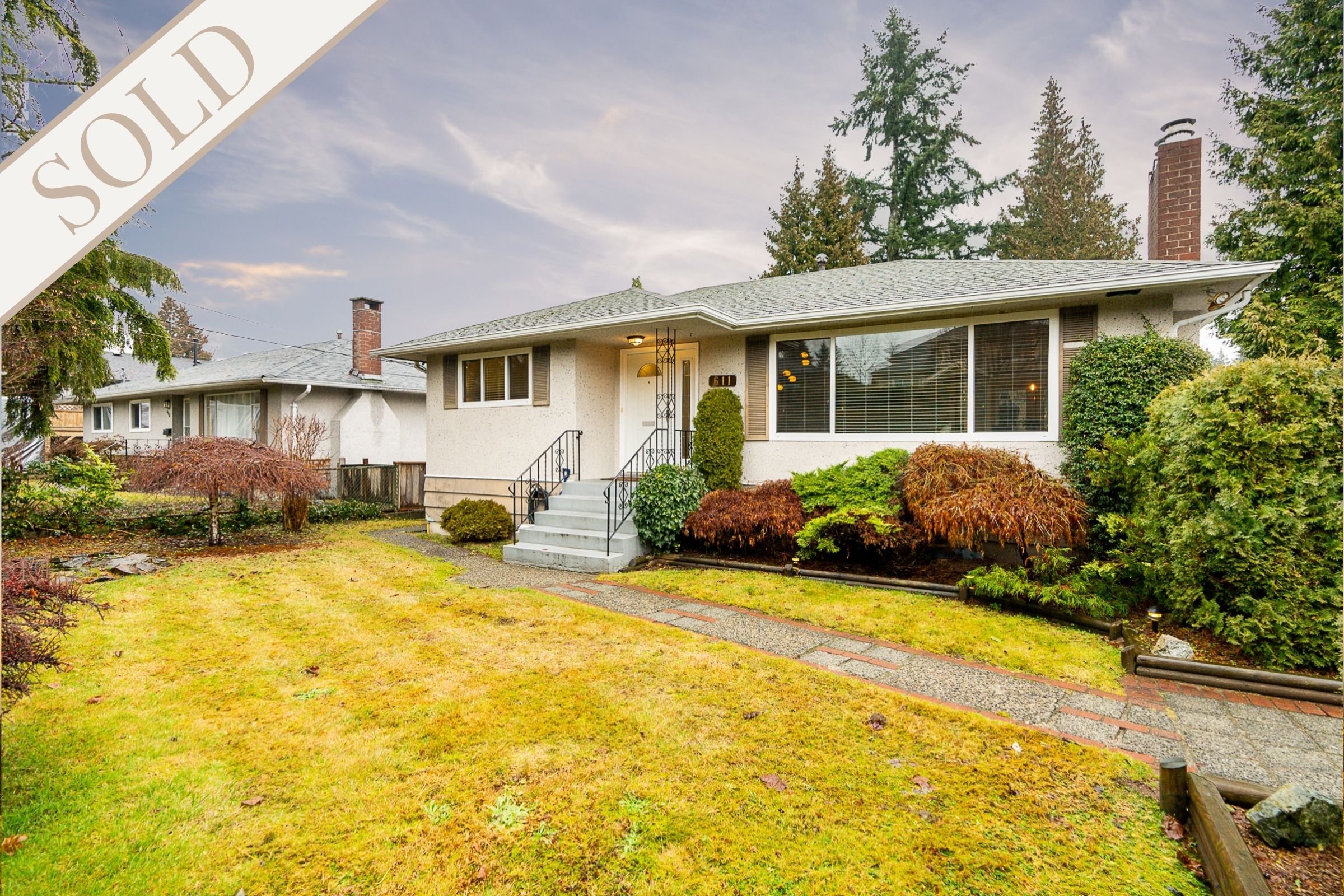 611 LINTON STREET | Coquitlam