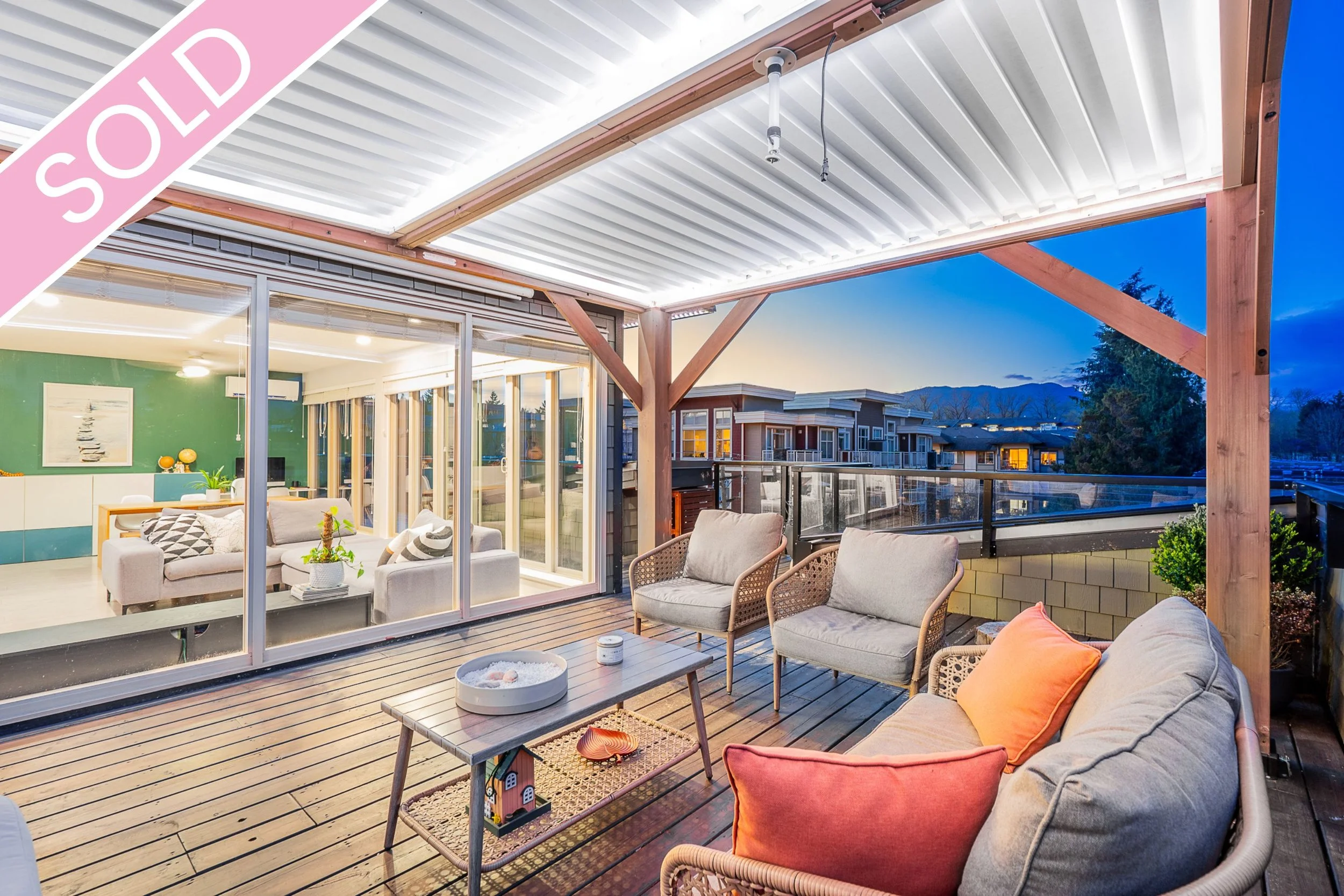 401 2460 KELLY AVENUE | Port Coquitlam