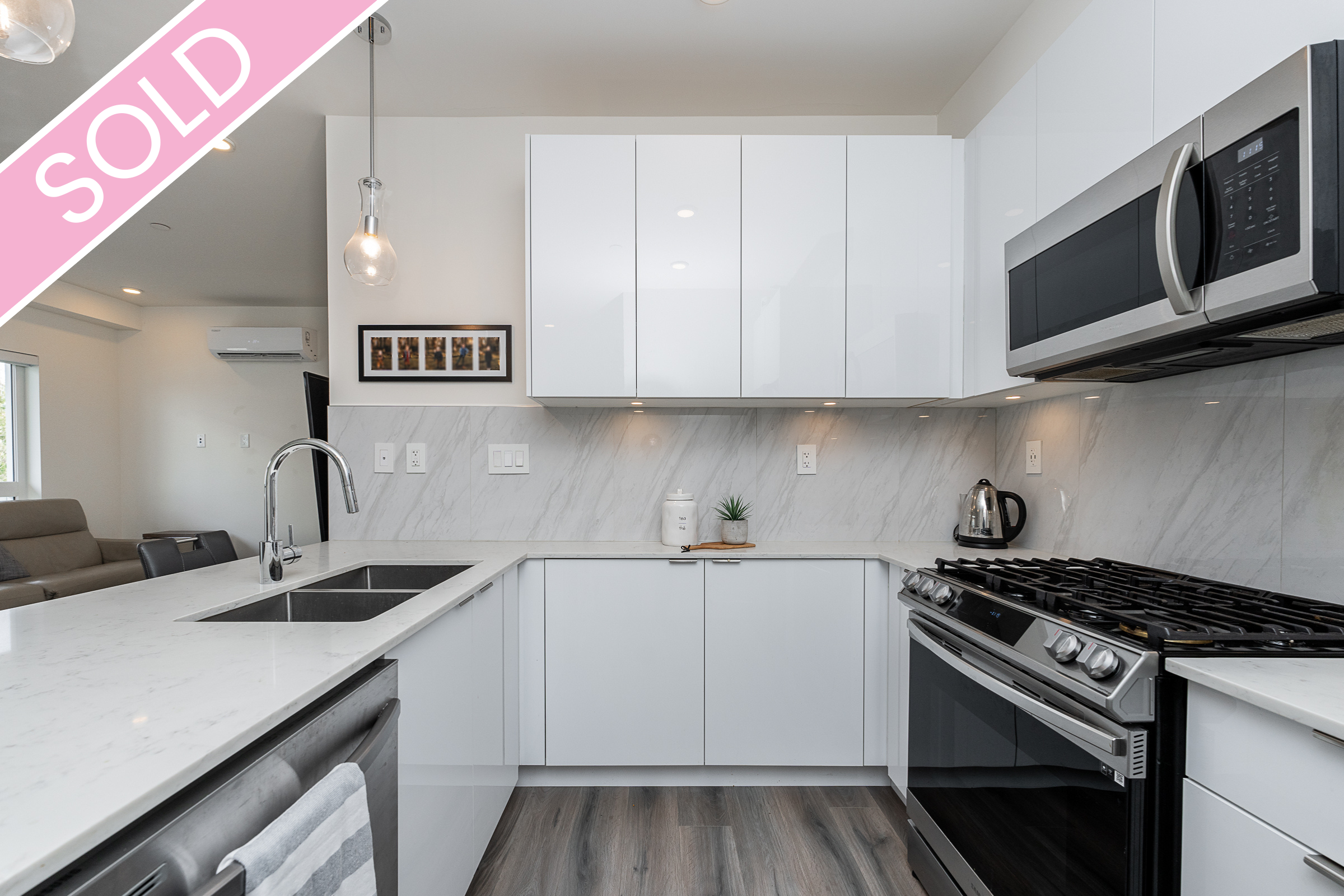 A303 8447 202 STREET | Langley