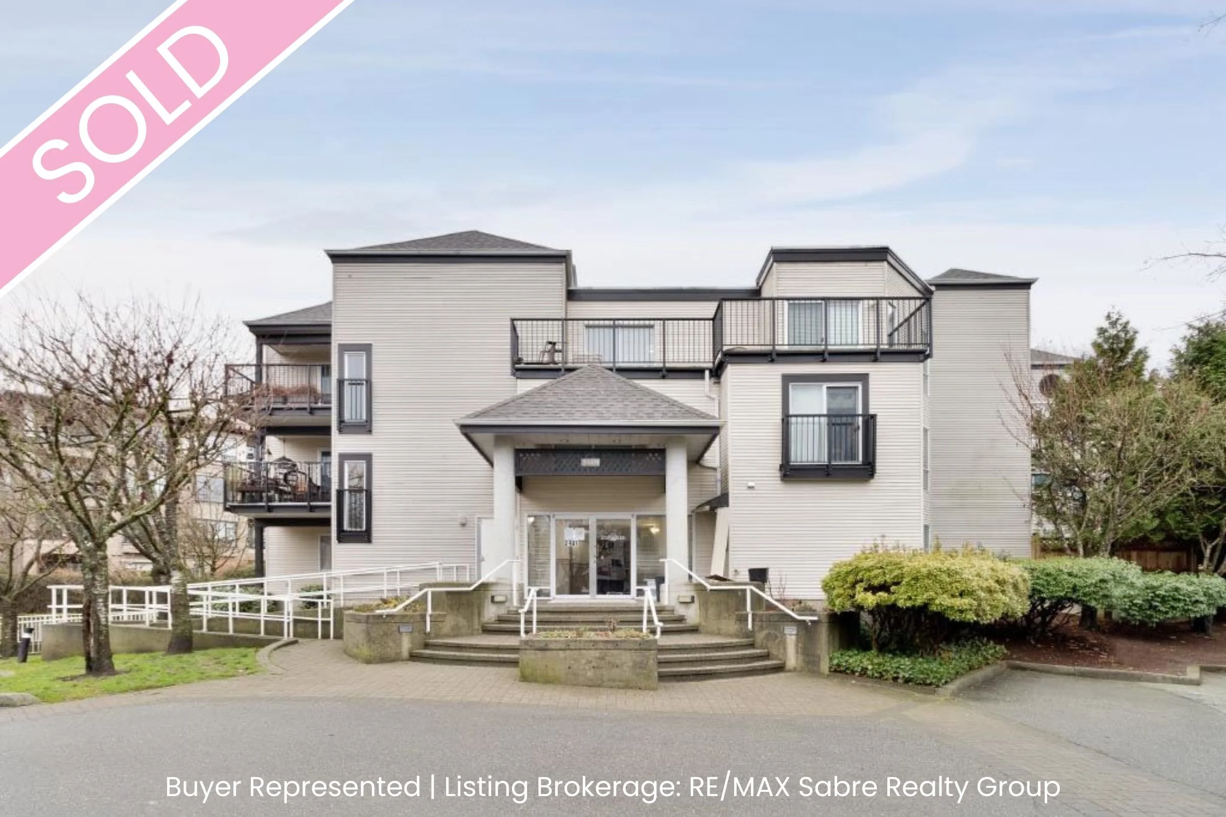 102 2401 HAWTHORNE AVENUE | Port Coquitlam