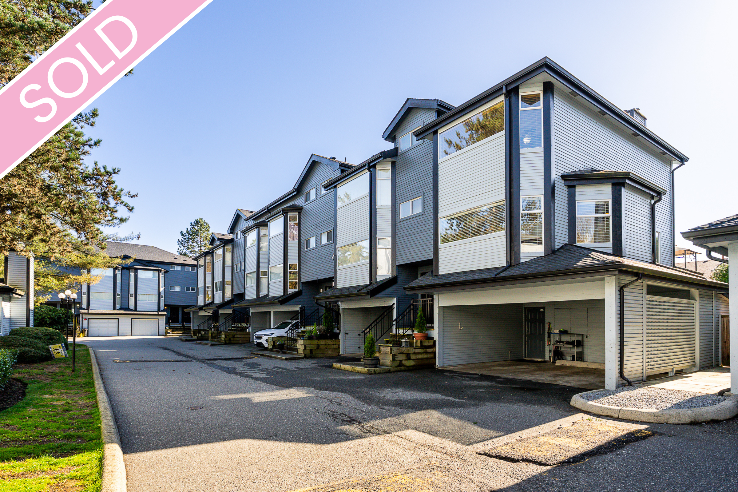 35 1195 FALCON DRIVE | Coquitlam