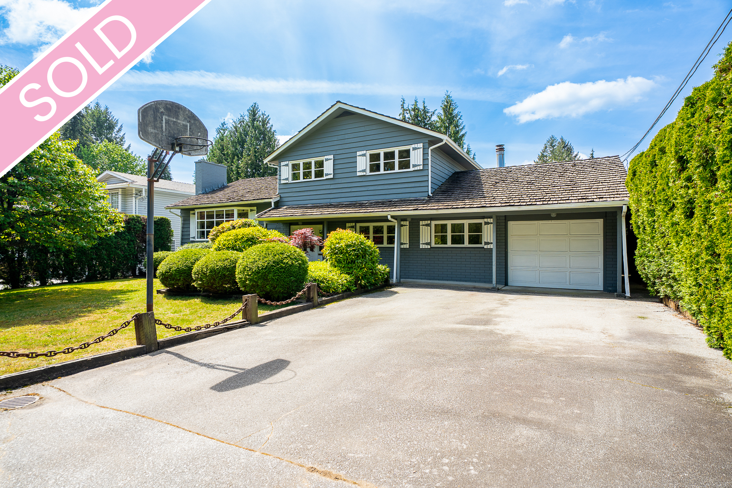 612 HILLCREST STREET | Coquitlam