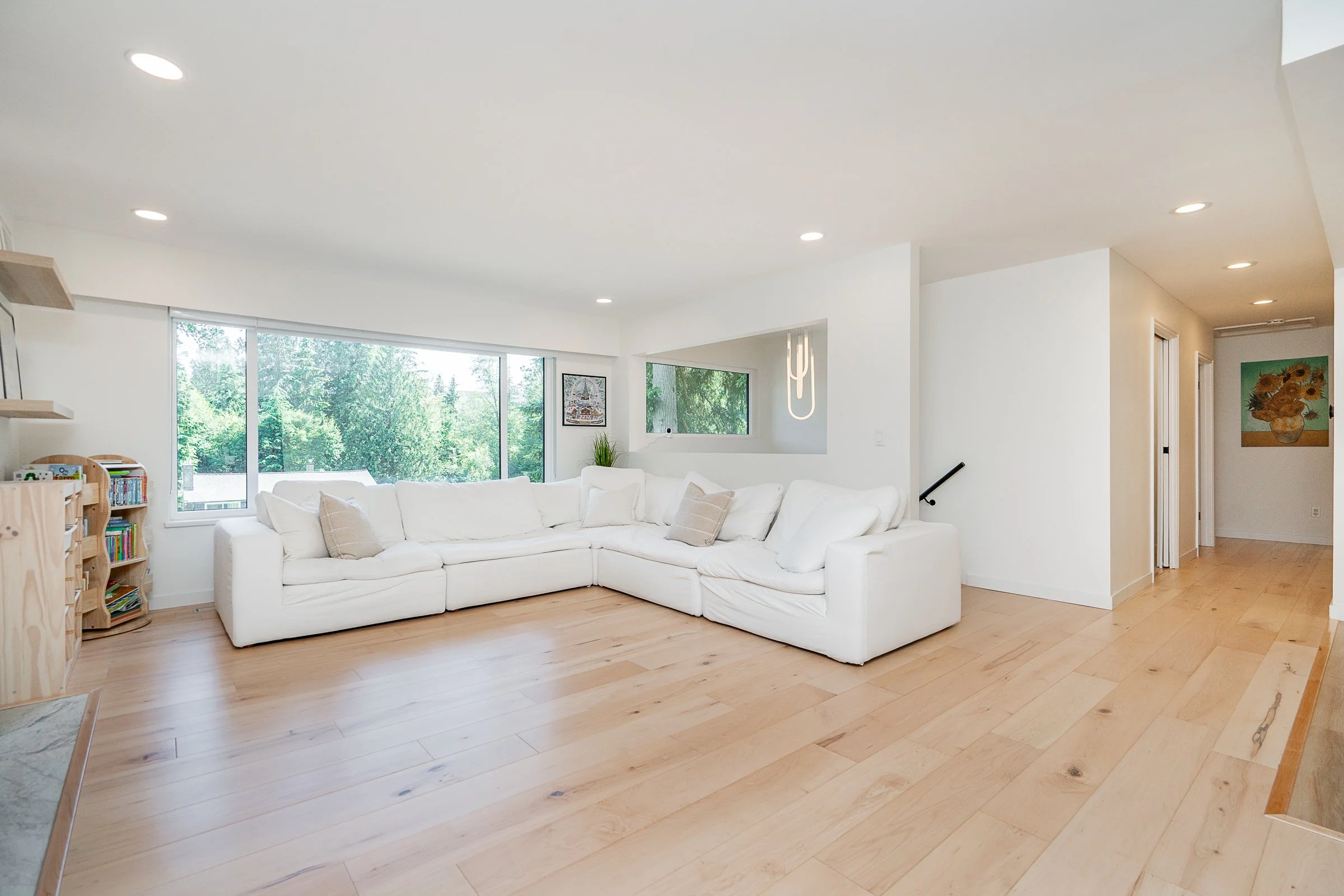137-College-Park-Way-Port-Moody-Carolyn-Pogue-Best-Port-Moody-Realtor-3.jpg