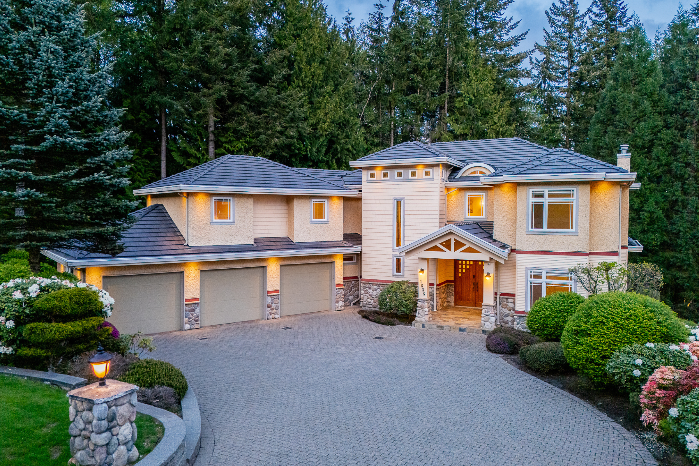 1535-Rockcress-Place-Westwood-Plateau-Coquitlam-Carolyn-Pogue-Best-Coquitlam-Realtor-1.png