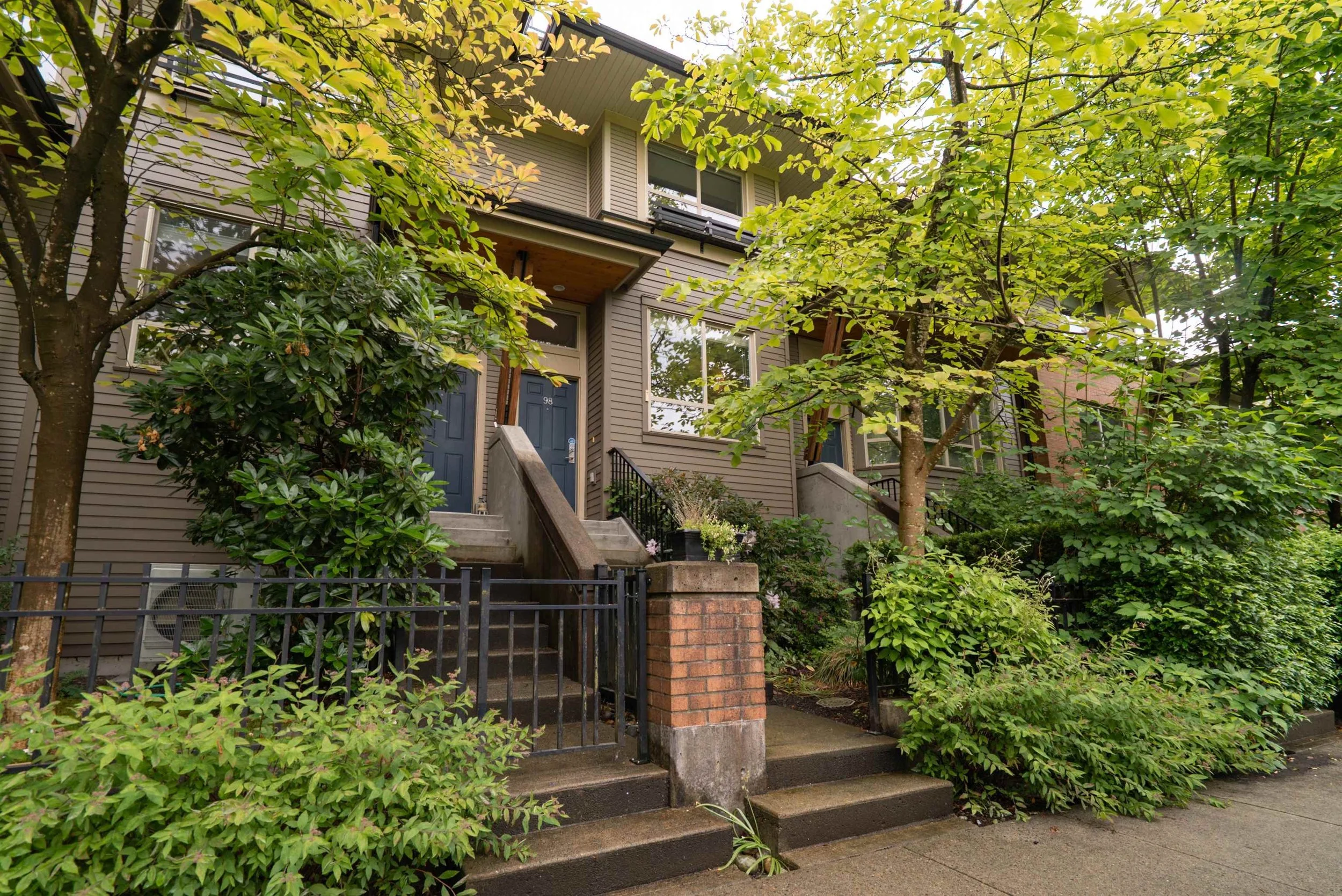 98 100 Klahanie Drive Port Moody Carolyn Pogue Port Moody Realtor Klahanie Realtor
