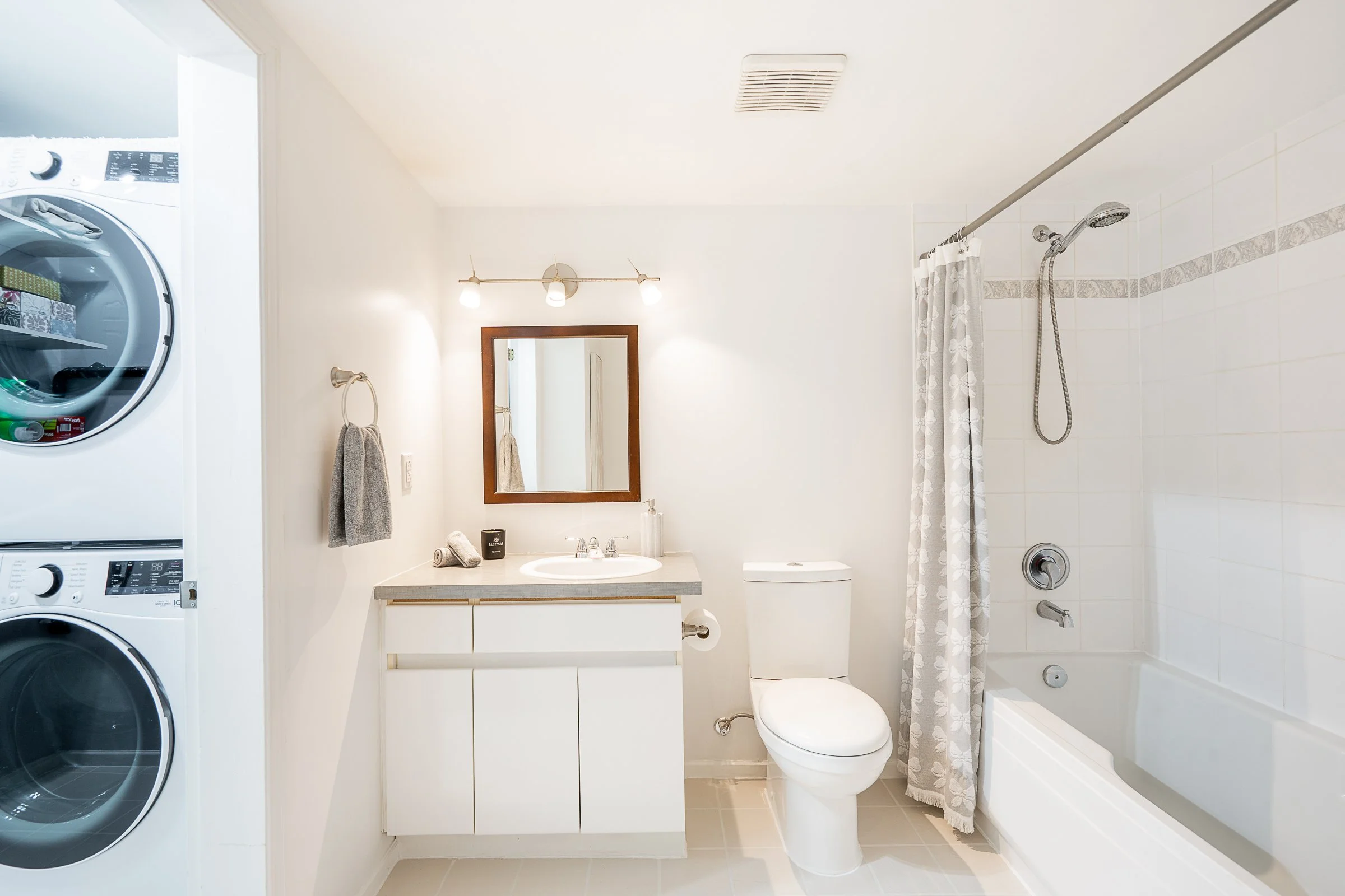 202-3075-Primrose-Lane-Coquitlam-Lakeside-Terrace-Carolyn-Pogue-Best-Coquitlam-Realtor-21.jpg