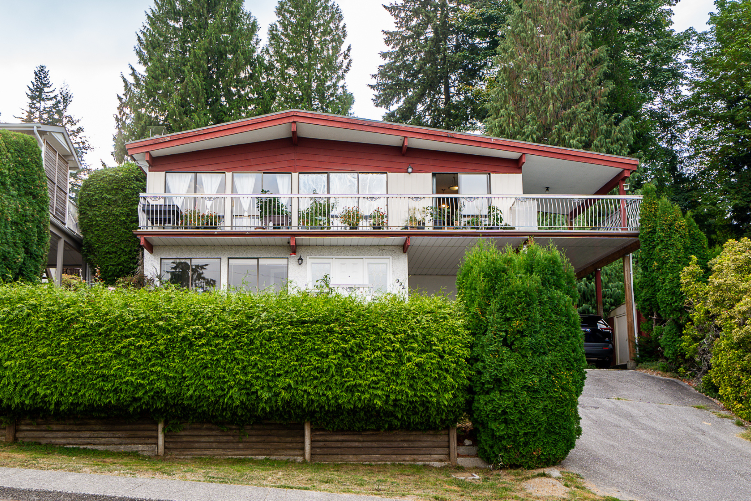 992 SADDLE STREET | Coquitlam