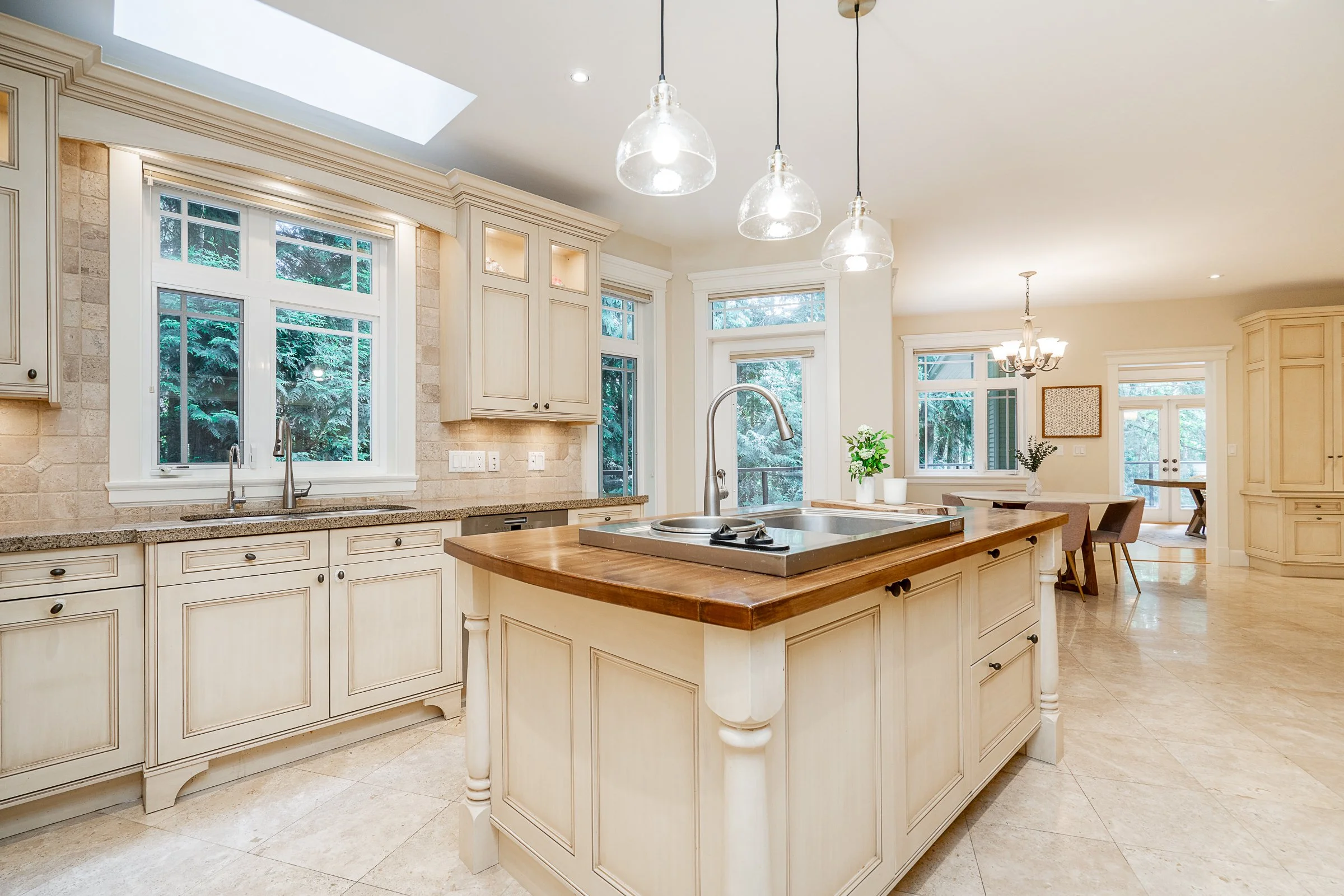 1535-Rockcress-Place-Westwood-Plateau-Coquitlam-Carolyn-Pogue-Best-Coquitlam-Realtor-8.jpg