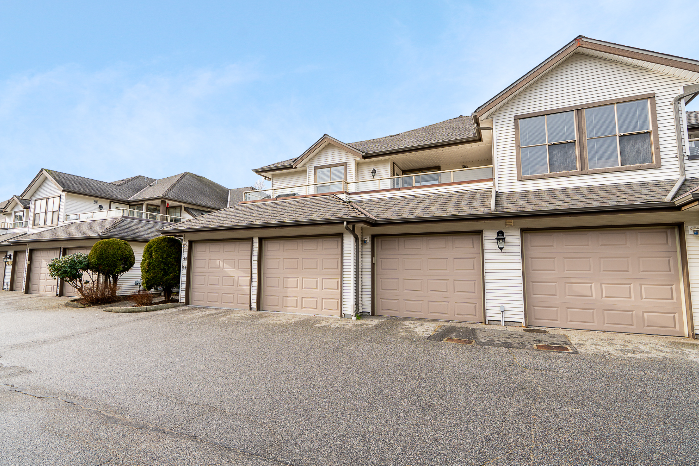 35-19160-119-Avenue-Pitt-Meadows-Carolyn-Pogue-Best-Pitt-Meadows-Realtor-3.png