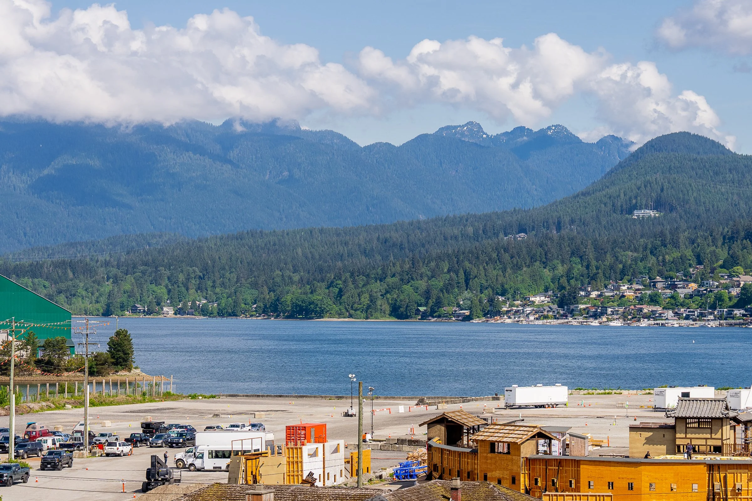 414-2525-Clarke-Street-Port-Moody-The-Strand-Carolyn-Pogue-Best-Port-Moody-Realtor-15.jpg