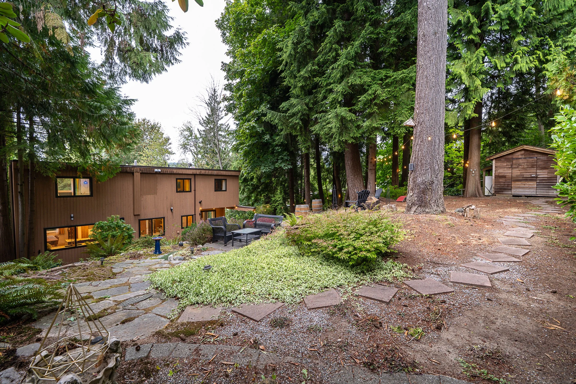 159-Roe-Drive-Port-Moody-Carolyn-Pogue-Best-Port-Moody-Realtor-33.jpg