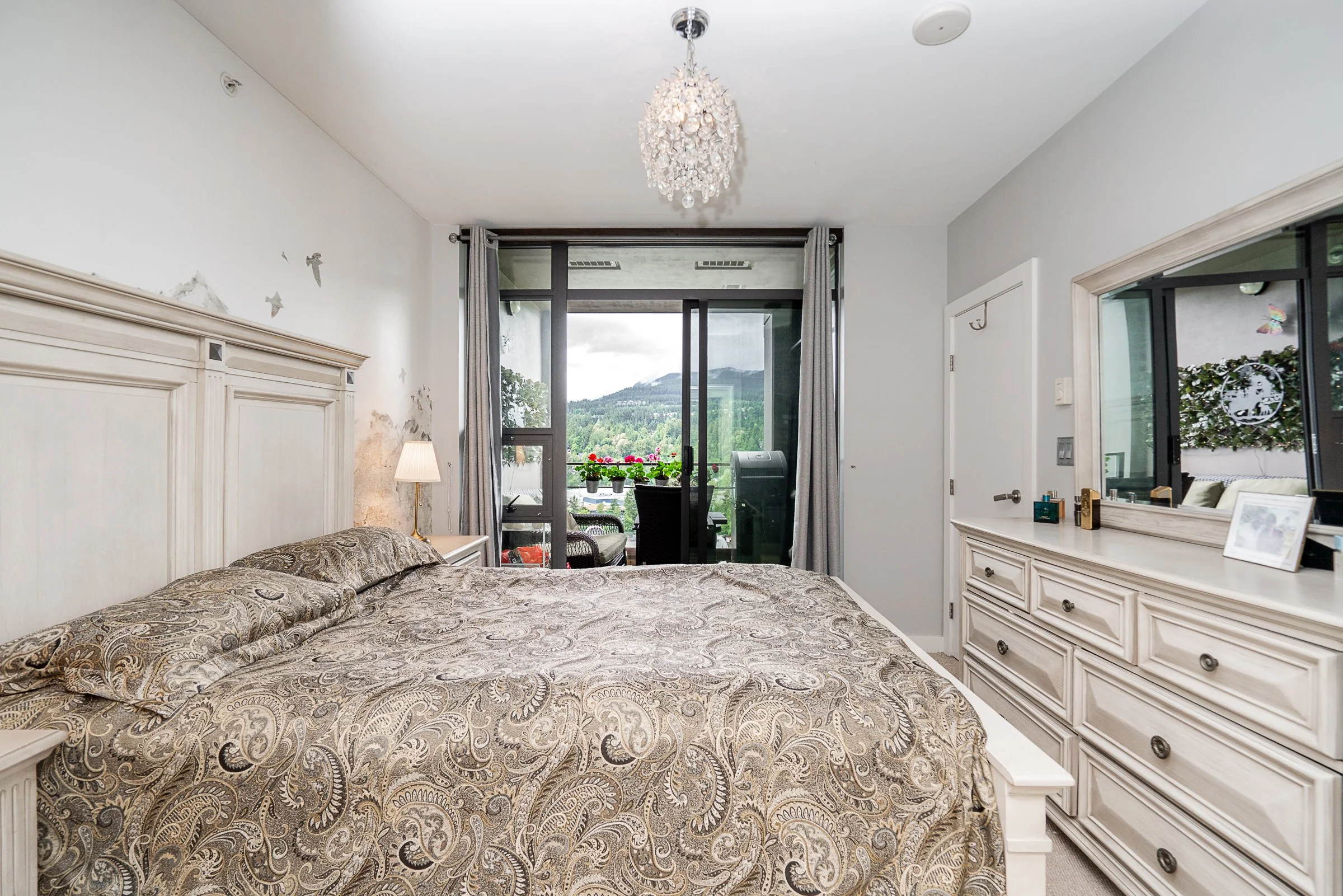 1704-301-Capilano-Road-The-Residences-Suter-Brook-Village-Port-Moody-Carolyn-Pogue-Best-Port-Moody-Realtor-11.jpg